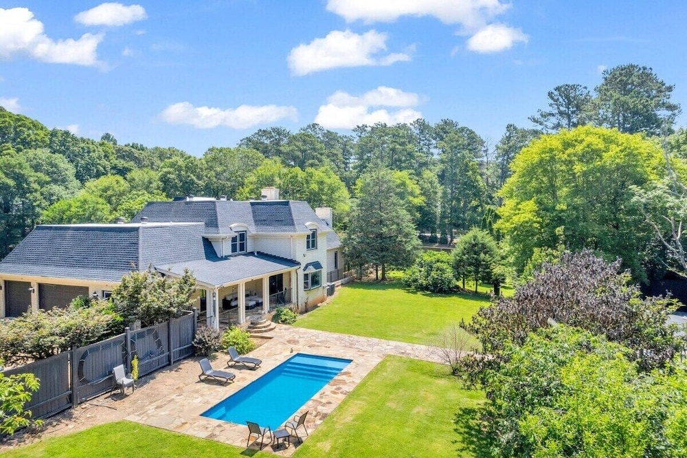 The Wexford French Chateau w/ Pool