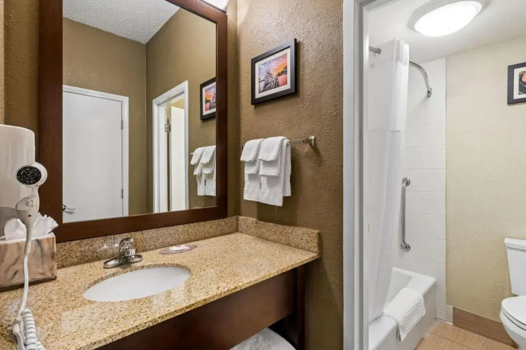 Courtyard by Marriott Atlanta Roswell