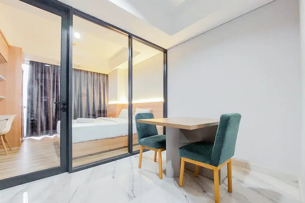 Gorgeous and Tidy 1BR Apartment at The Smith Alam Sutera By Travelio