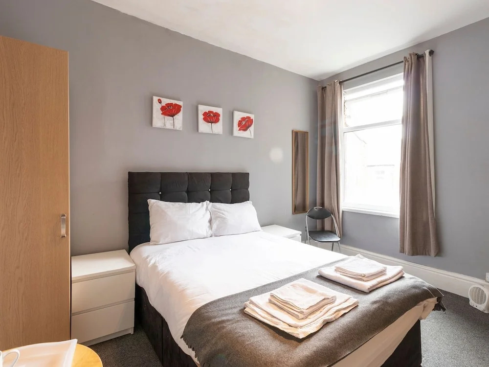 Great Holiday Home in Manchester near Old Trafford