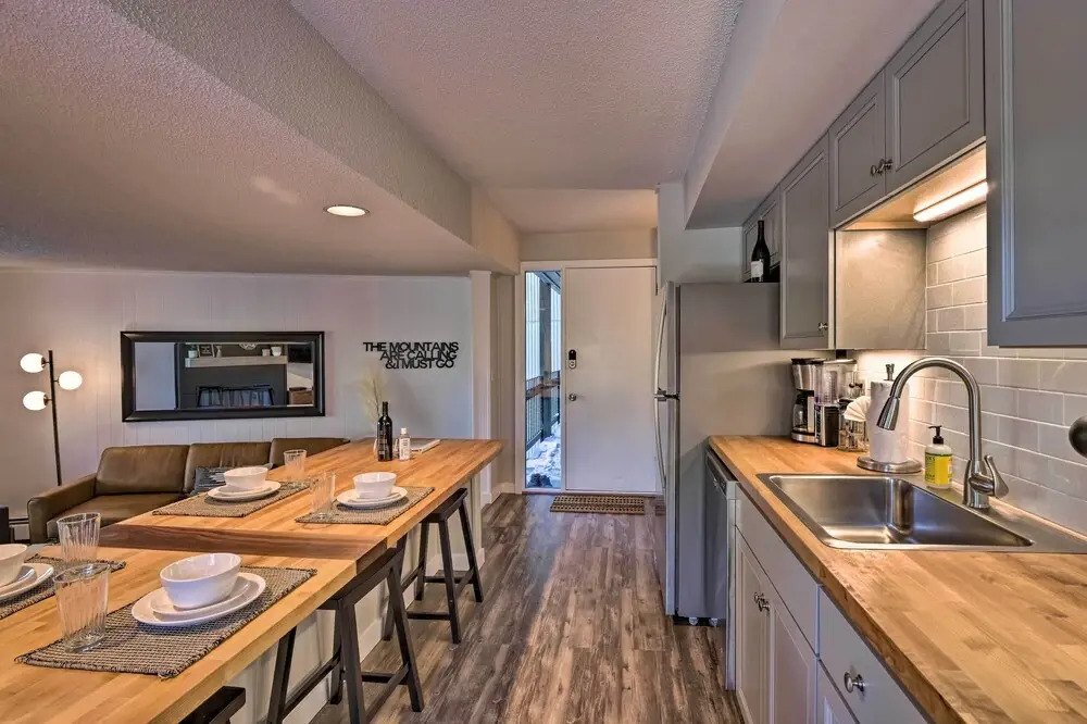 1/4 Mi to Peak 8 Ski Lift: Modern Breck Condo!
