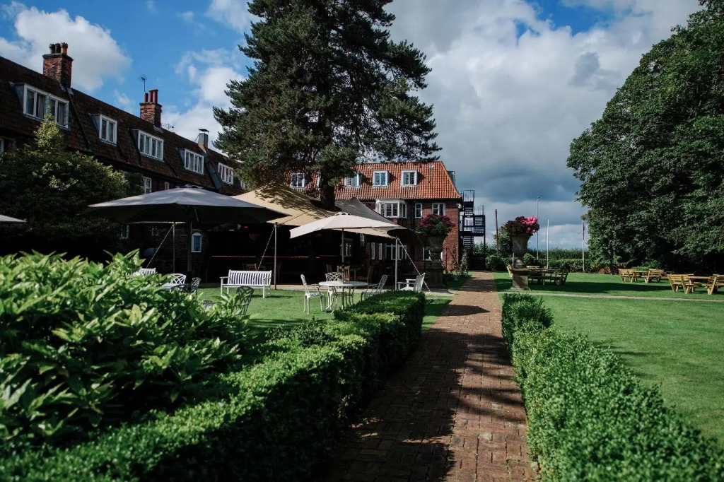 Ye Olde Bell Hotel & Spa