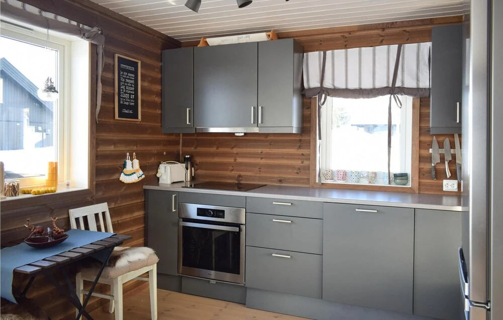 4 Bedroom Amazing Home In Lillehammer