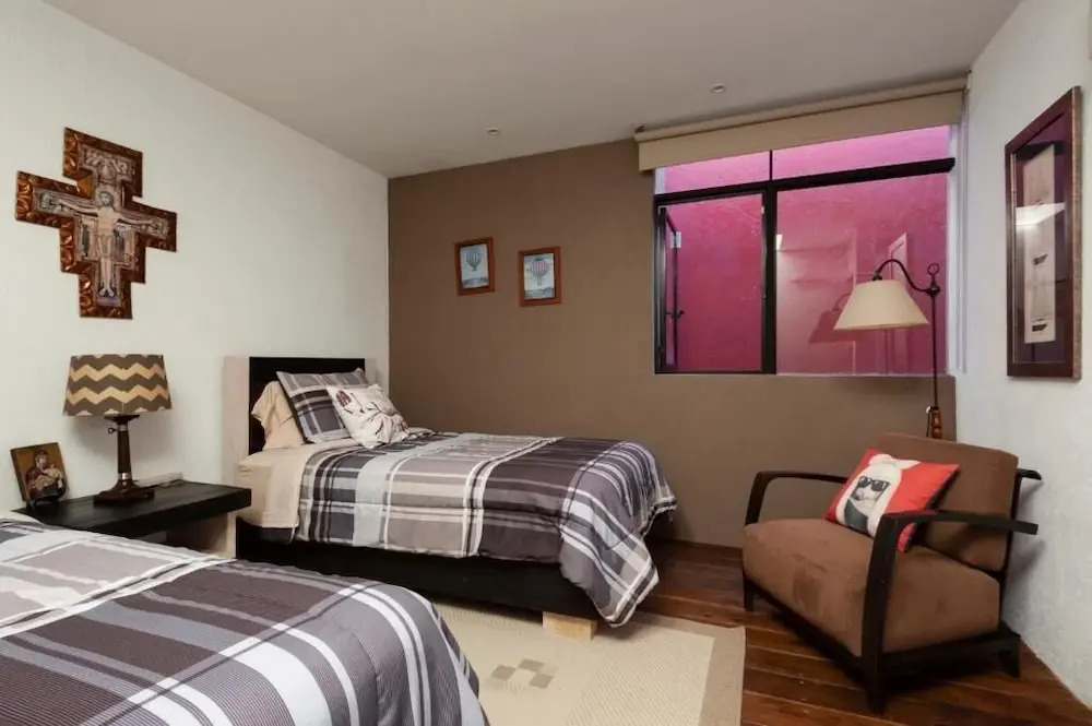 Casa Azul Lakeview Terrace Retreat in Avándaro