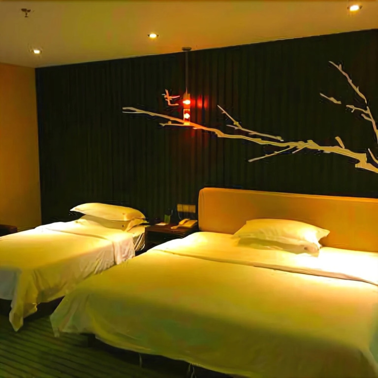 Jiangmen Charming Hotel