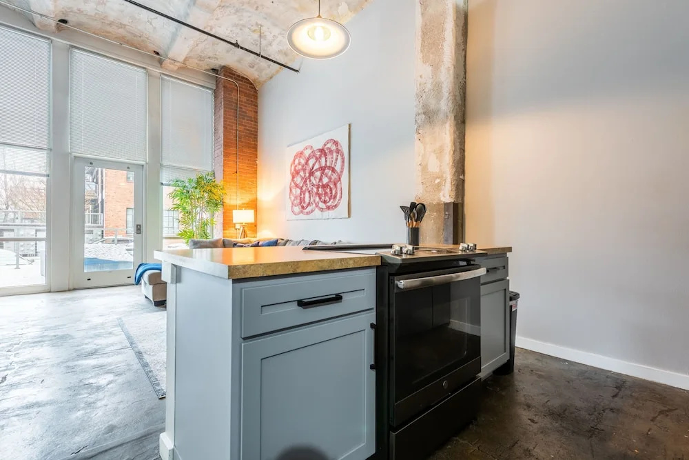 Luxury Historic Loft with Gym