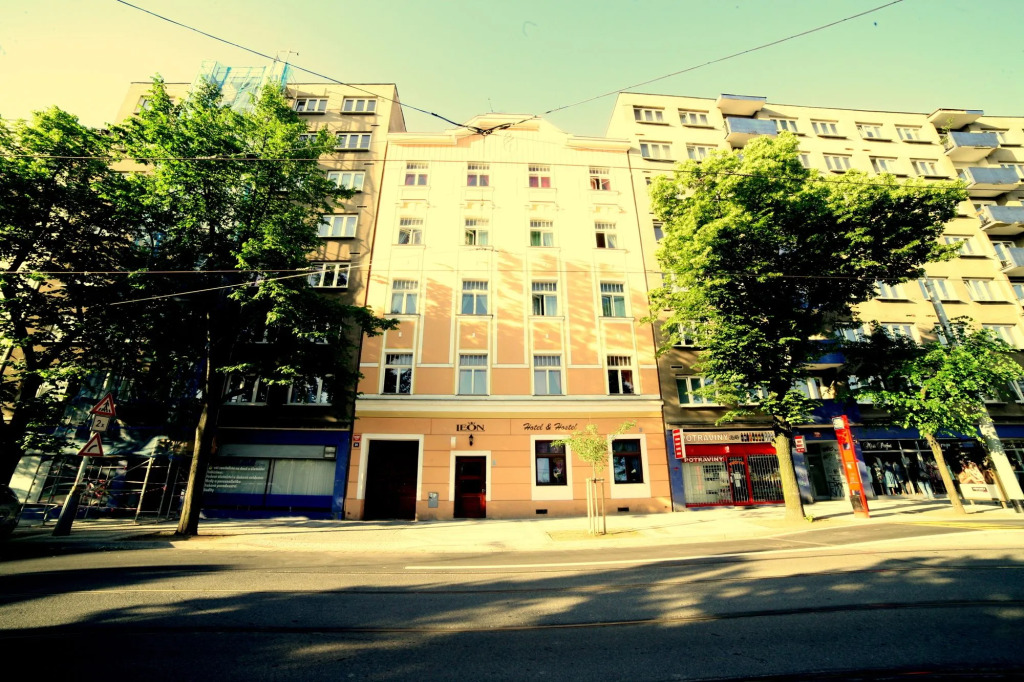 Hotel Leon