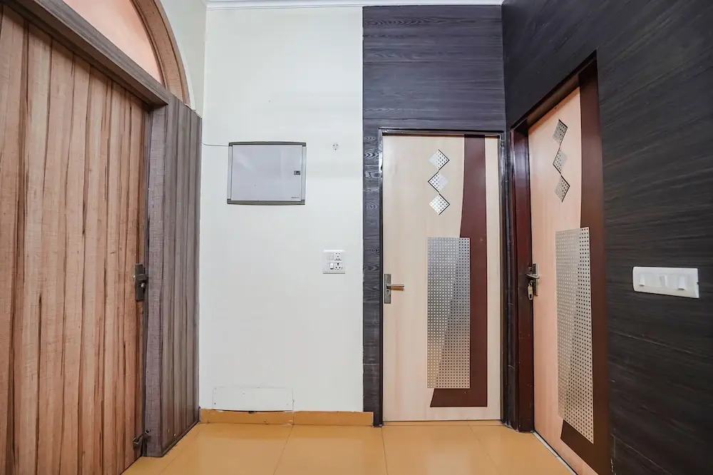 FabHotel Rivlet Premium