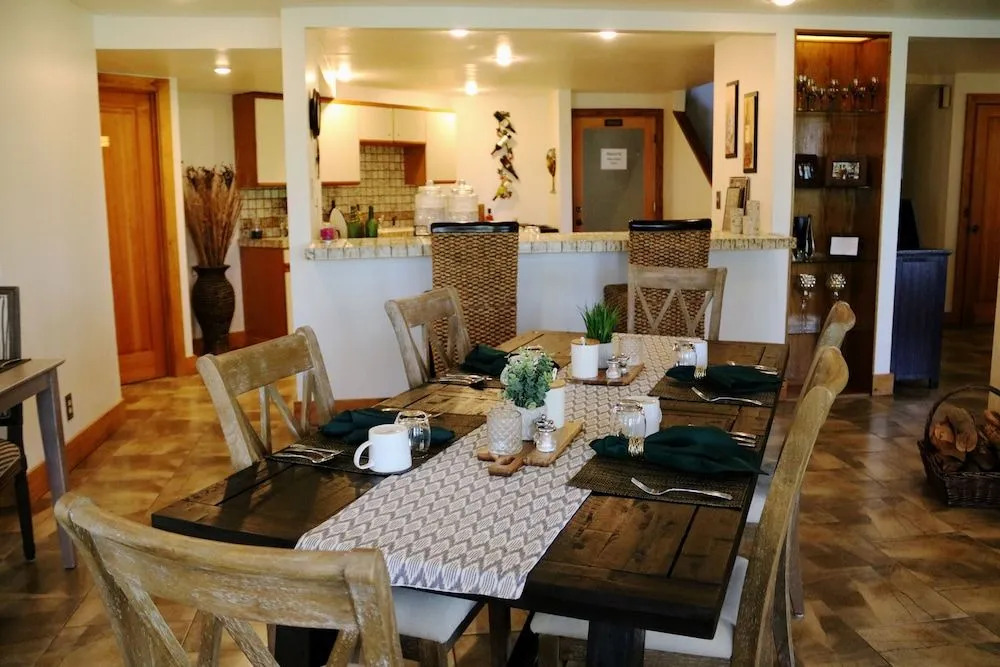 Sheridan House Inn - Только для взрослых