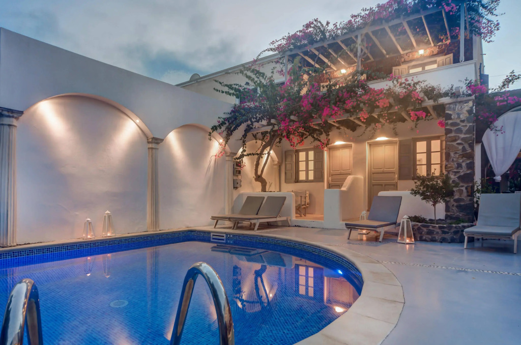 Arion Bay Hotel Santorini
