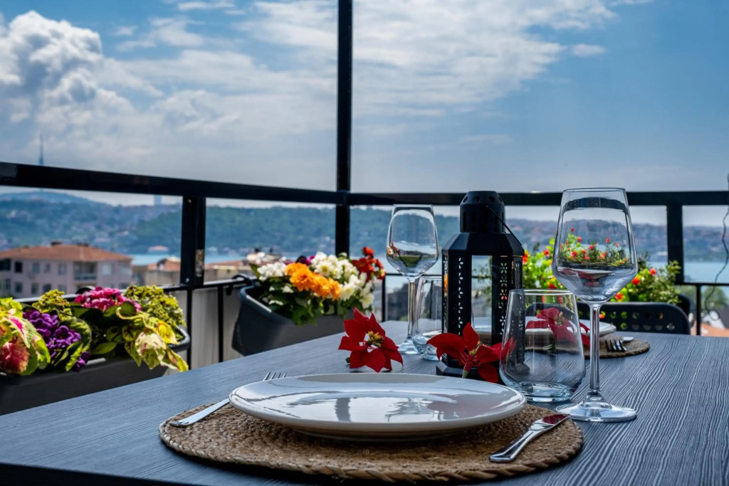 Spacious 2 Bedroom with Panoramic Bosphorus view