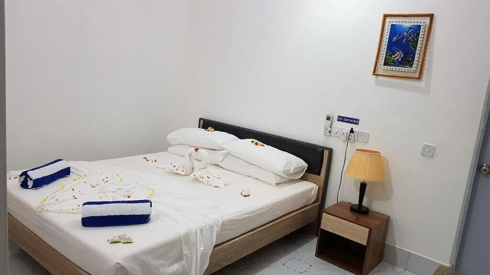 Mandhoo Retreat