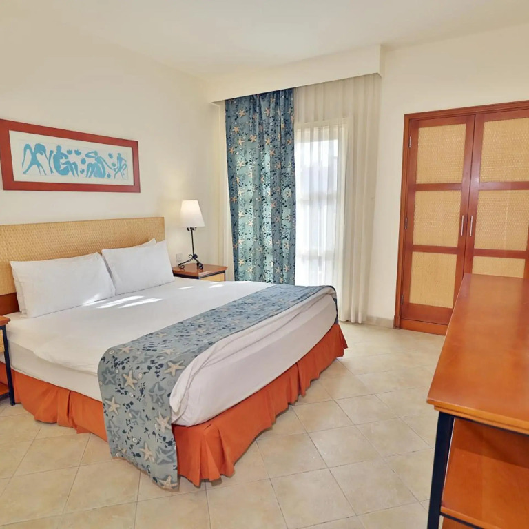 Marina Plaza Hotel, Tala Bay