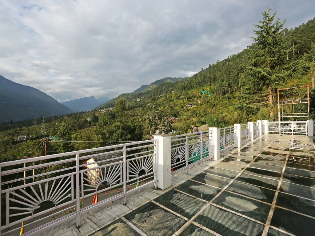 Oyo 9636 Hotel Yugrishi Anandam