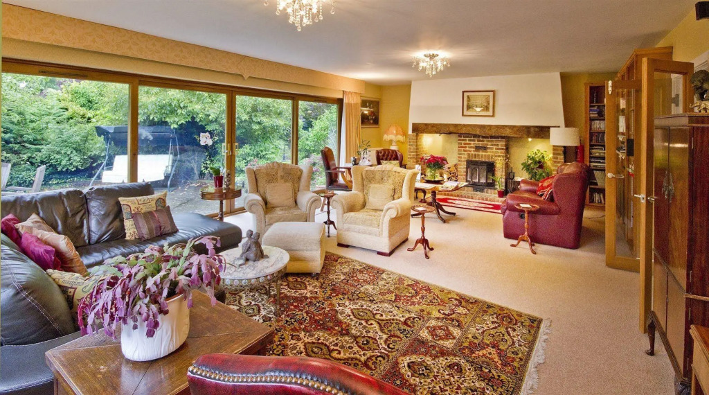Tovey Lodge