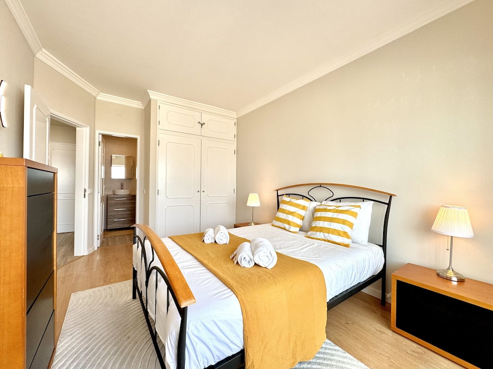 Quarteira Central Beach 5 by Homing