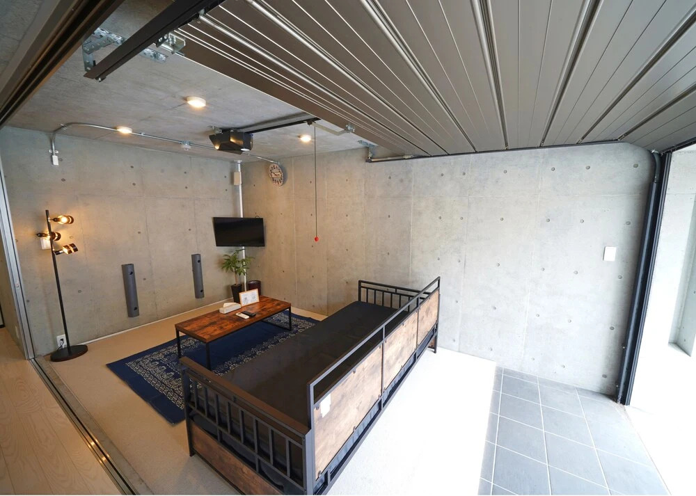 Laffitte Hirai Condominium Hotel
