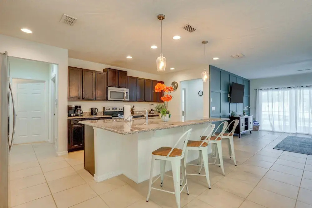 Play, Soak & Explore! Group Getaway Near Disney