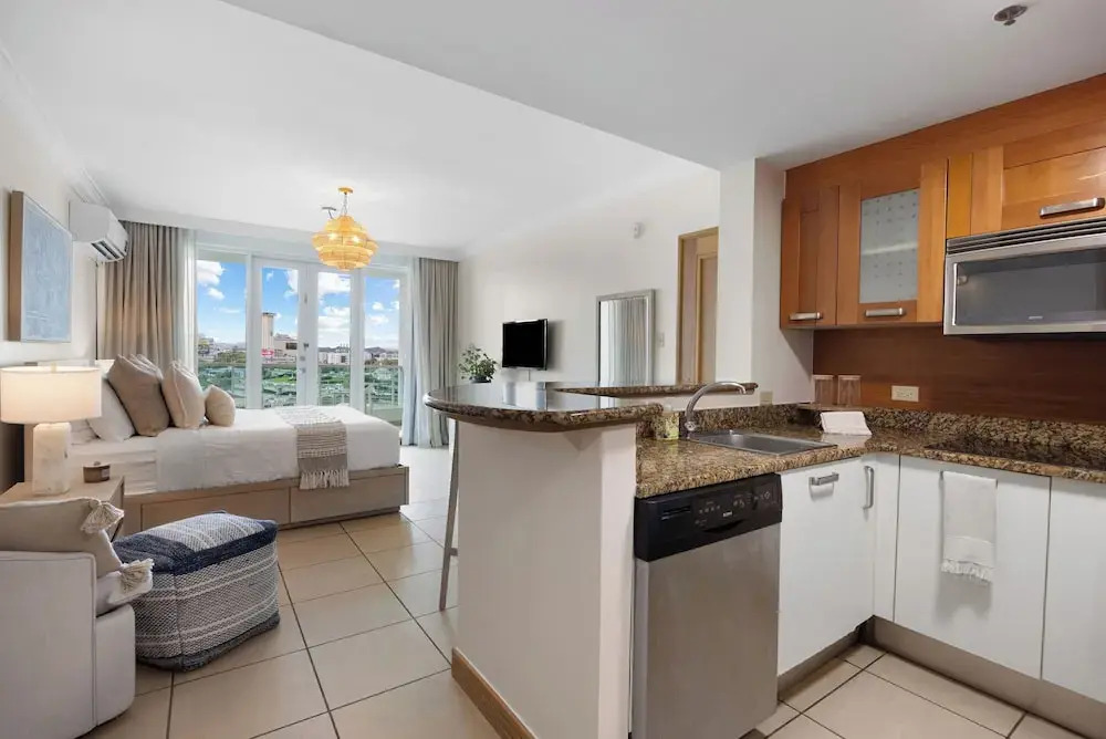 Condado Lagoon - Lux Waterfront Studios