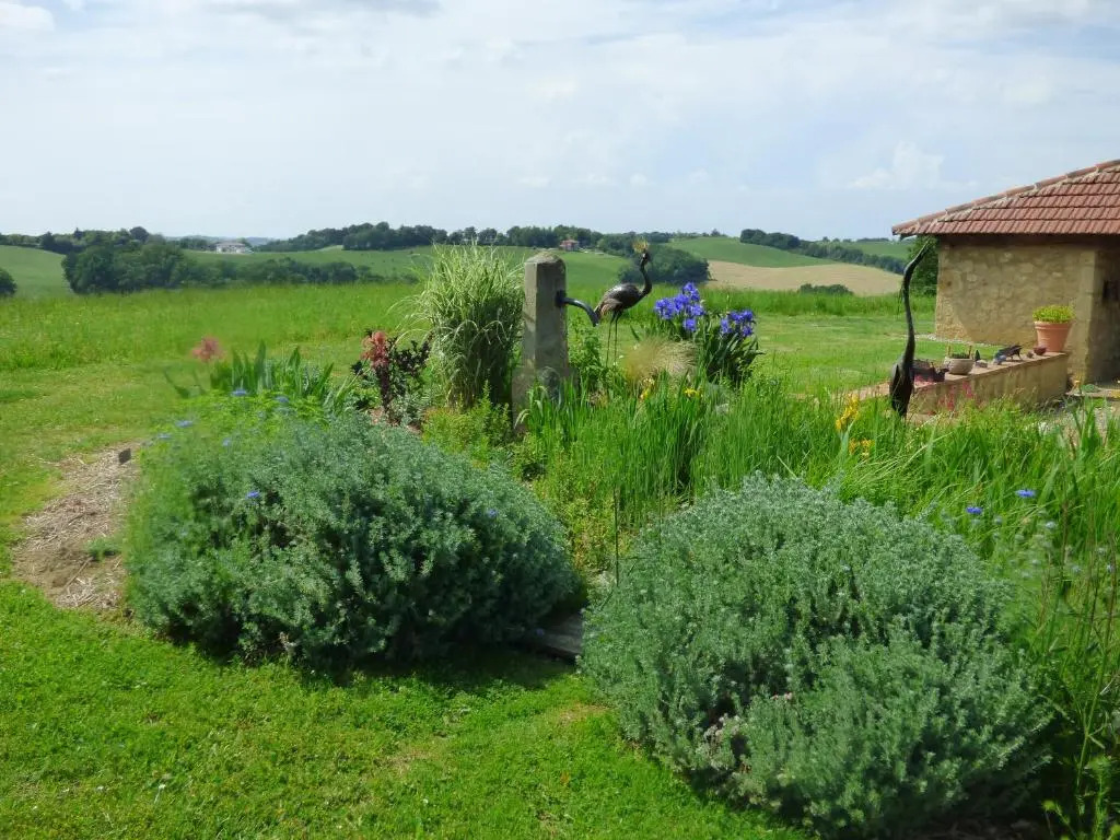 Gite Chambre dhôtes insolite PIGEONNIER IN MARCIAC Gers