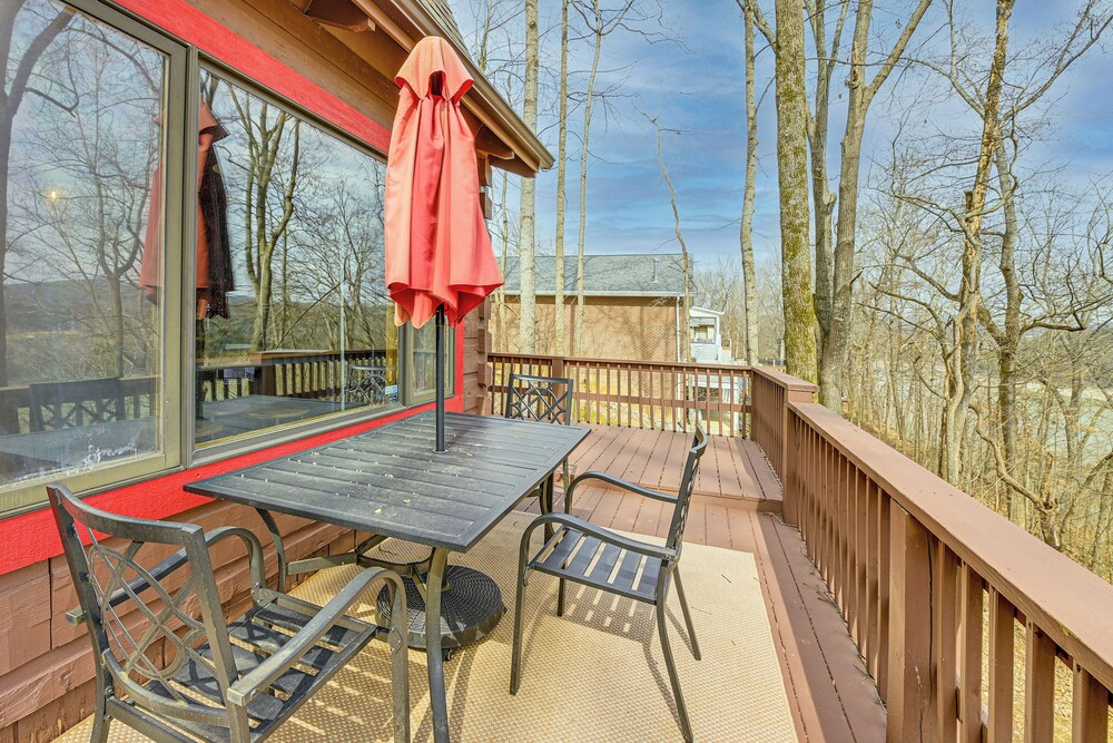 Lake Cumberland Log Cabin Near 3 Boat Ramps
