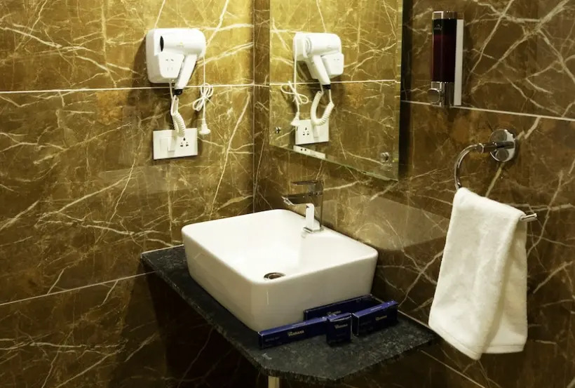 Ramana Hotel
