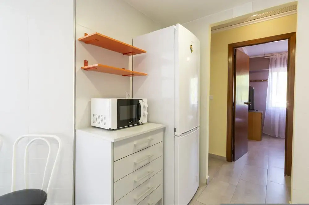 Cotton in Oliva With 3 Bedrooms and 1 Bathrooms