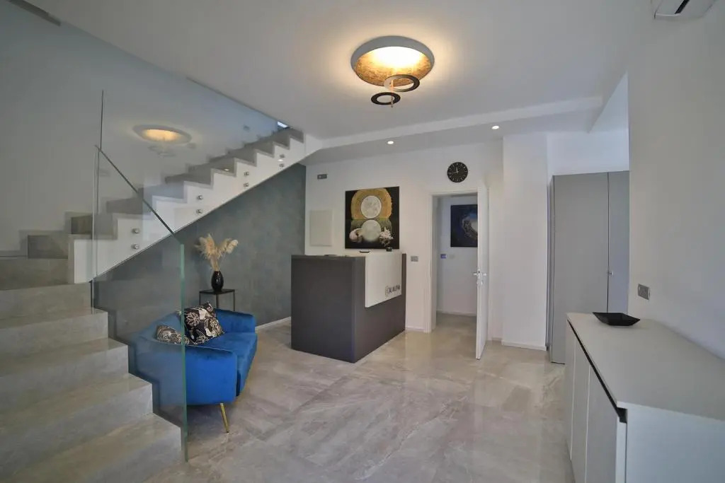 Calaluna Rooms
