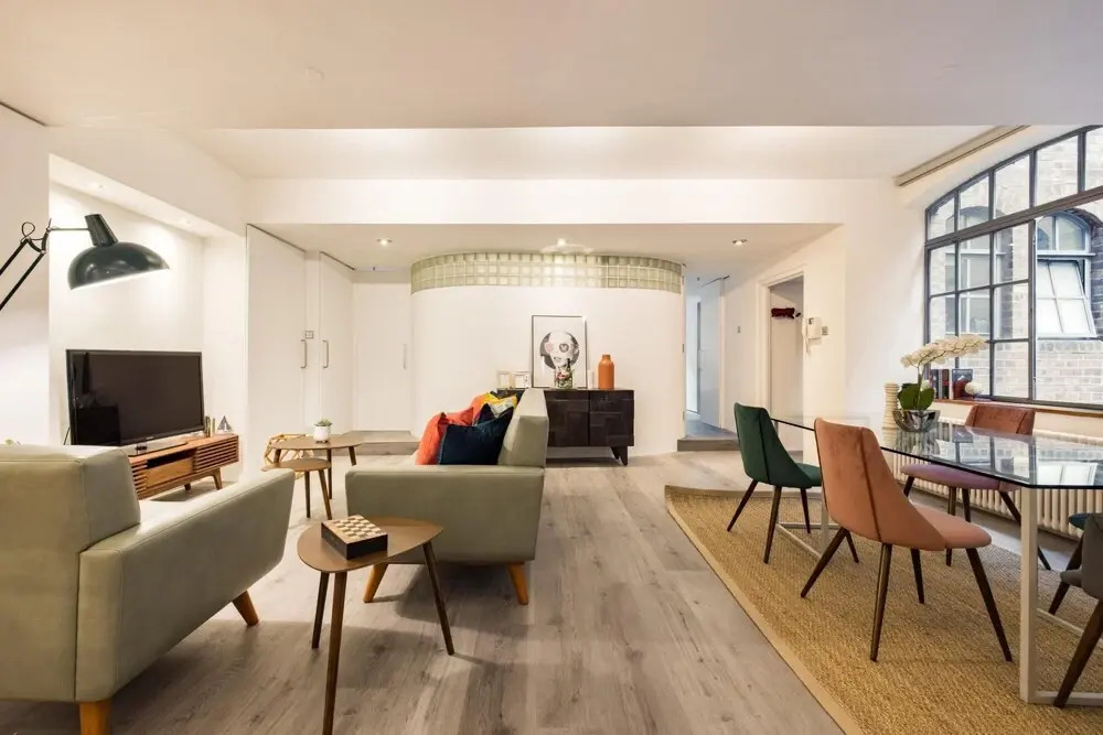 Stylish 2 Bedroom Warehouse Loft - Central Soho