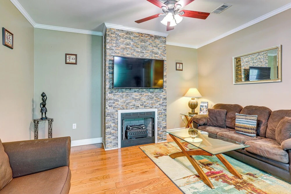 Historic Home + Carriage House in Mid-city Nola