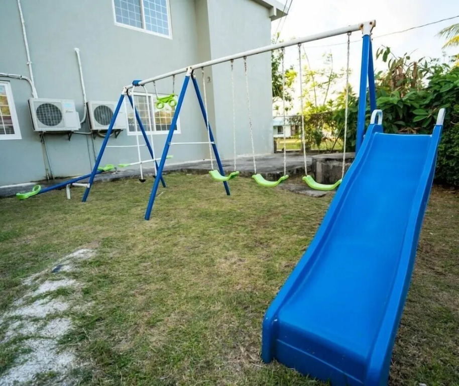 Karis Villa
