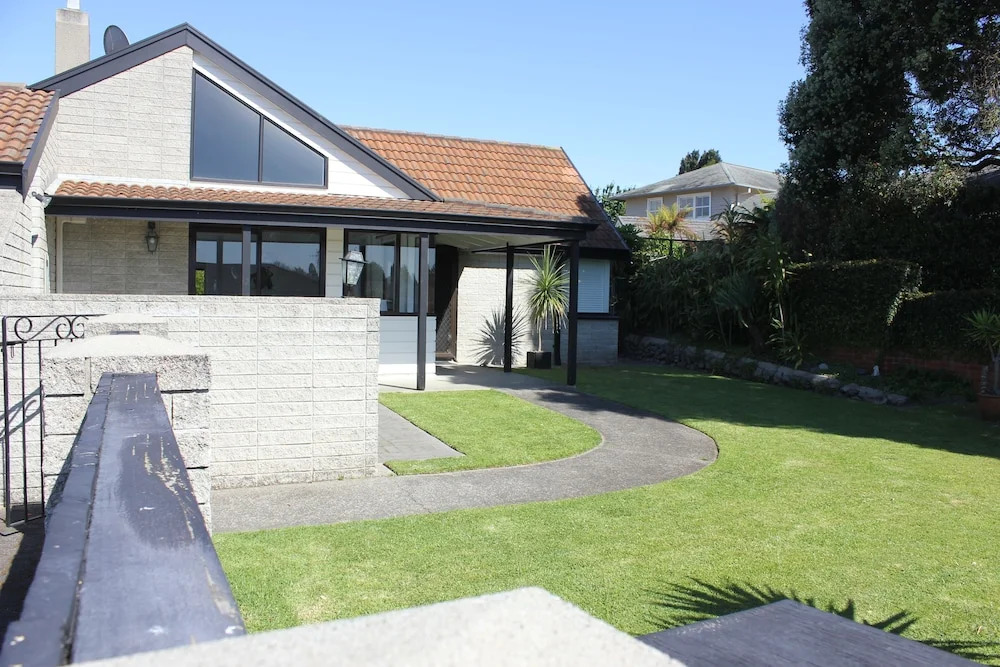 Toodle's A poolside retreat just 10ks from the Mount