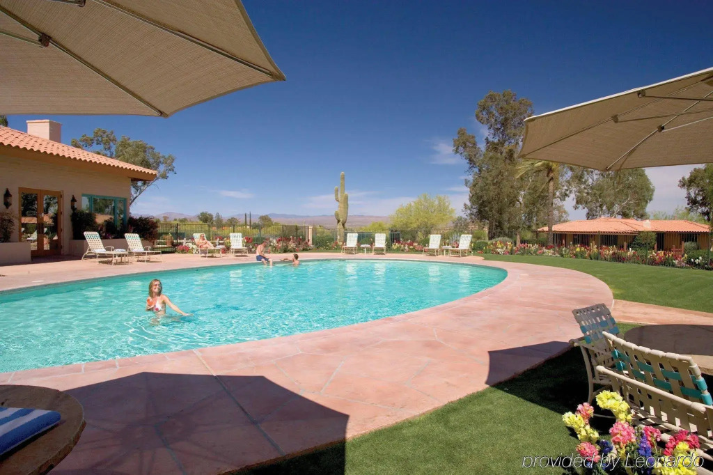 Rancho de los Caballeros Resort