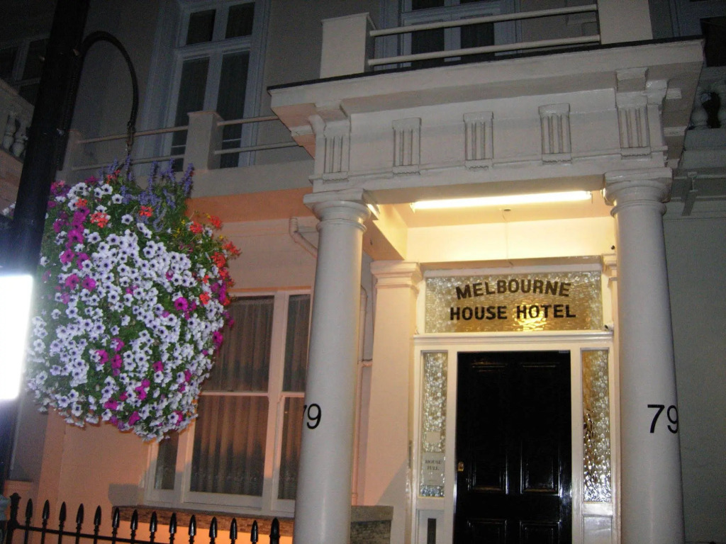 Melbourne House Hotel