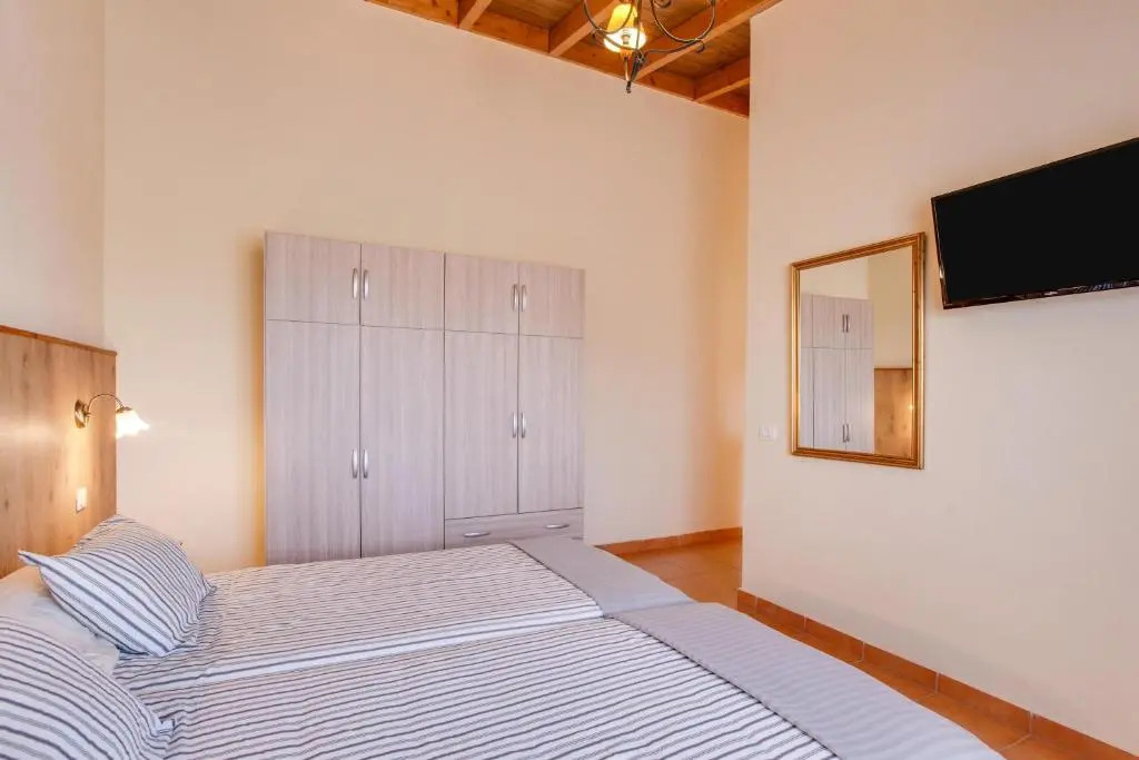 Casa Quemahierro 1