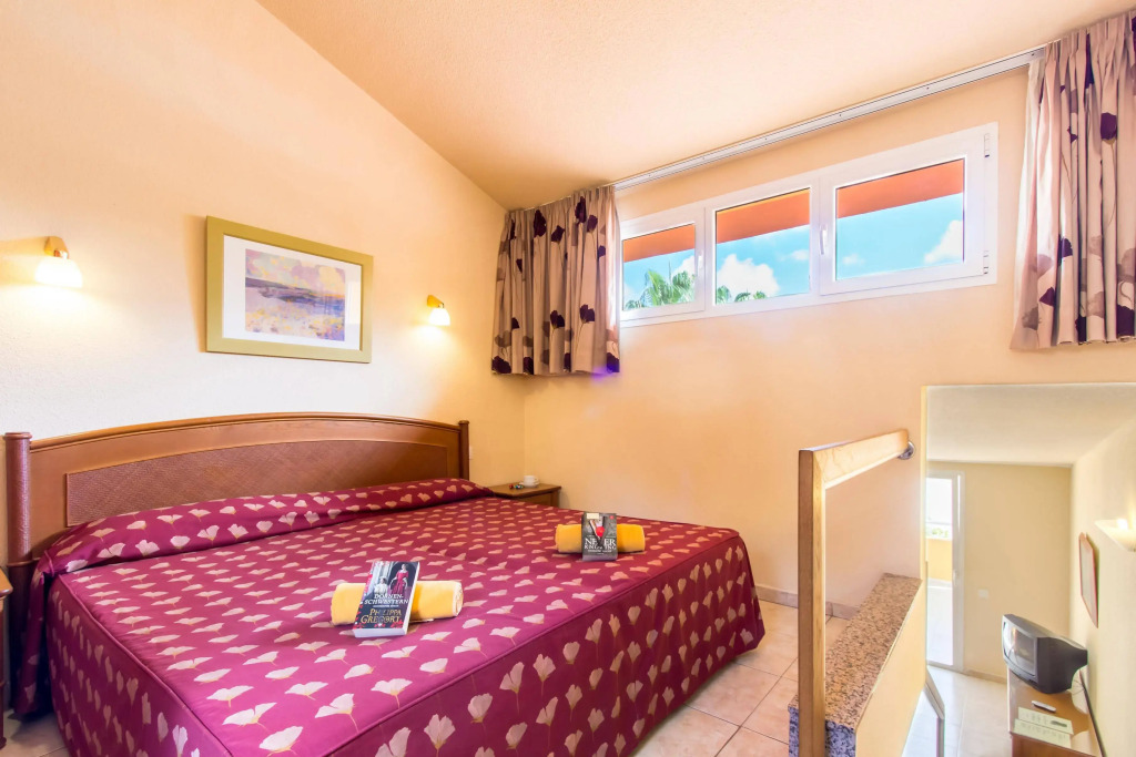 Apartamentos Punta Marina by LIVVO