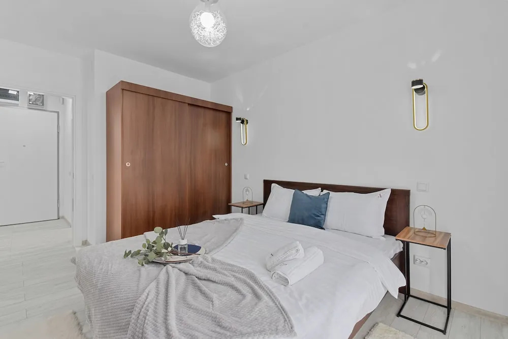 Pipera Stay