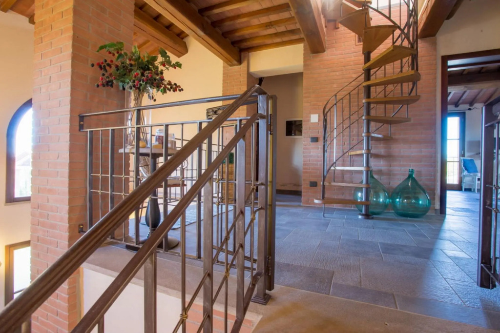 Villa with private pool between Pisa and Volterra-Villa Montelopio