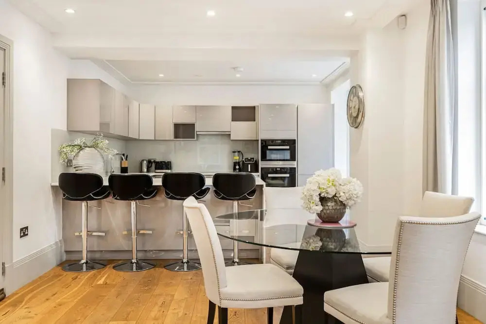 Luxury Mayfair Flat on Park Lane Hyde Park Views