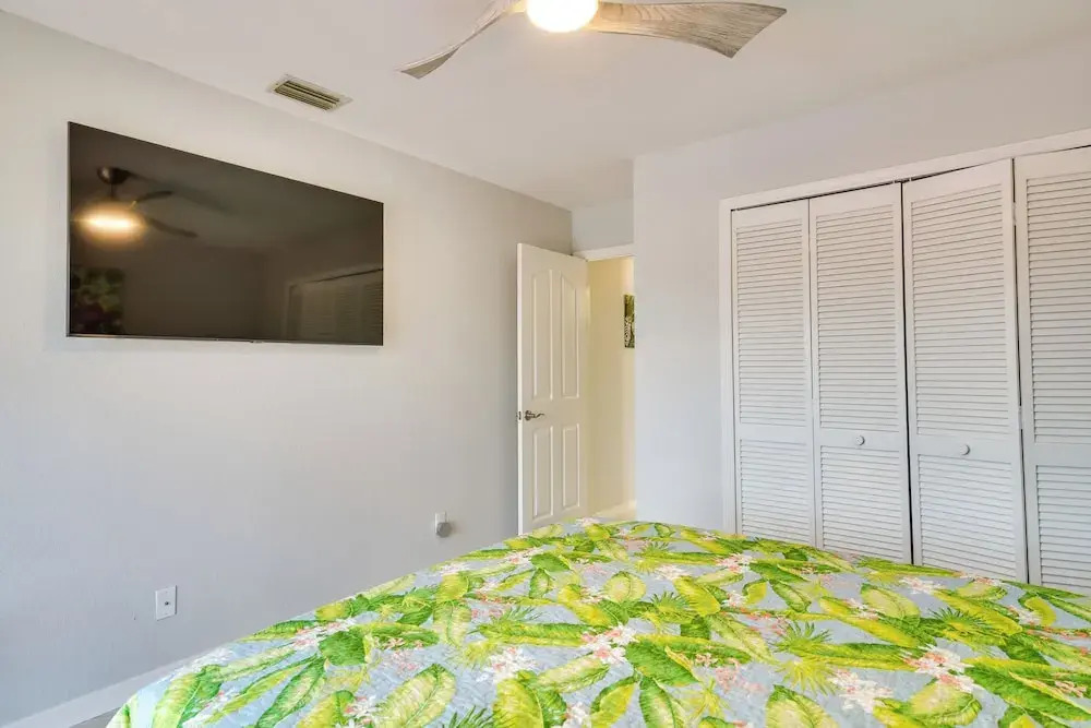 Lanai & Pool: Waterfront Cape Coral Home!