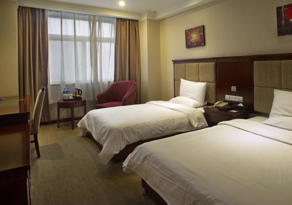 Starway Hotel Ladyman Xi'an Zhuque Gate