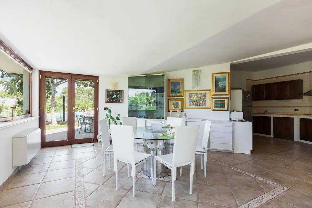 Villa Carmen With Garden And Pool