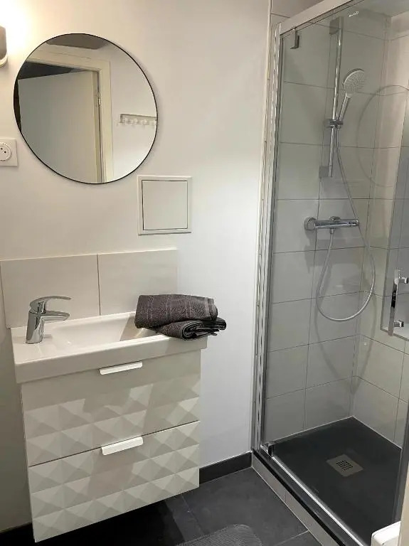 Superbe appartement avec accès patio