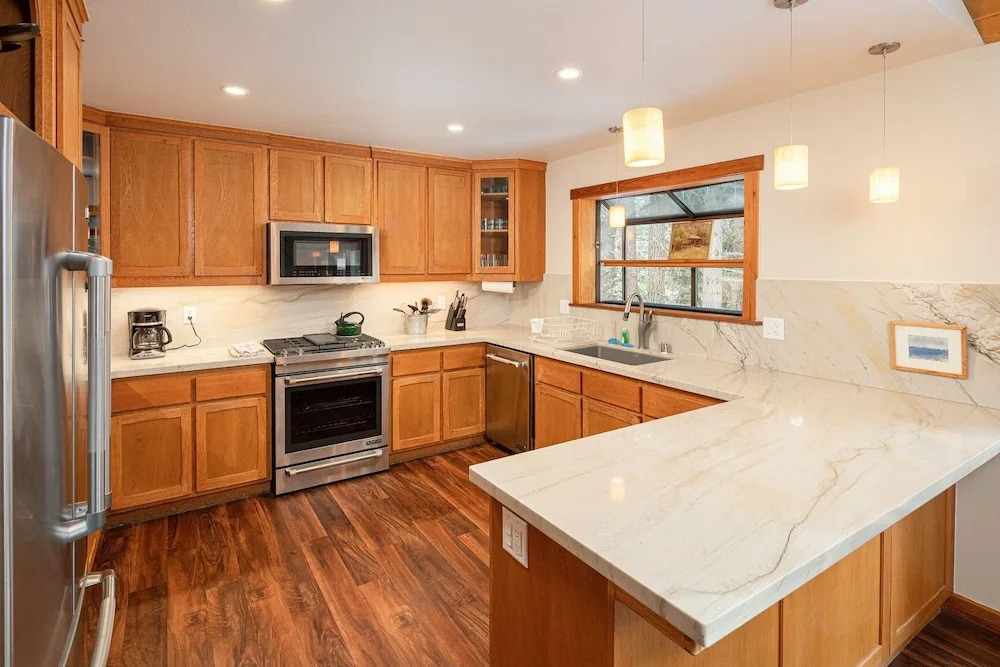 11885 Sitzmark - 4 Br Home