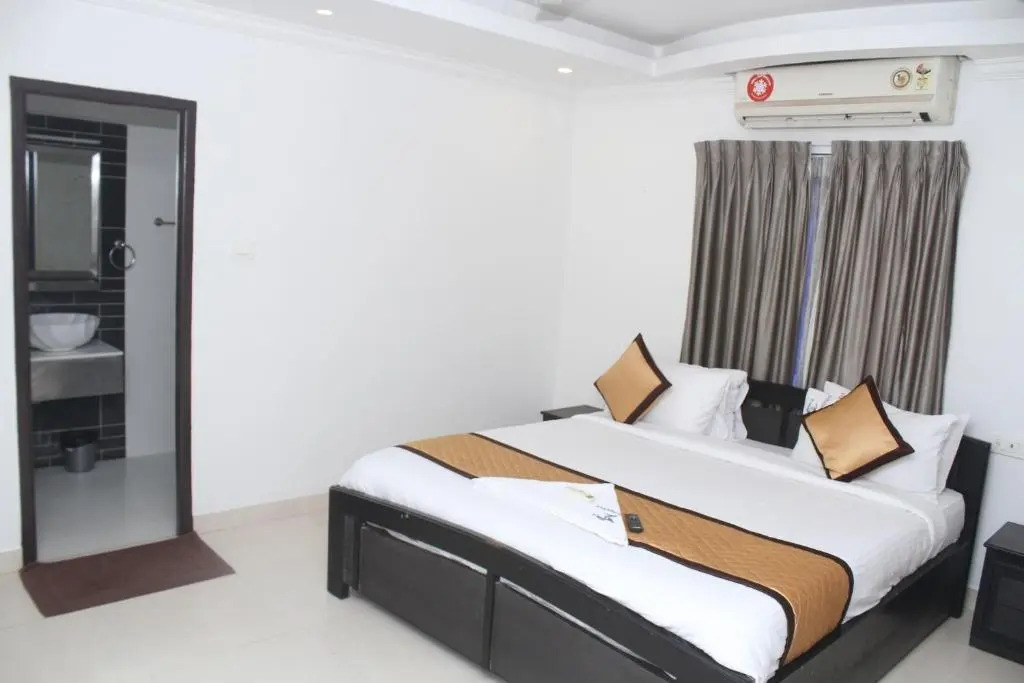Skyry Residency