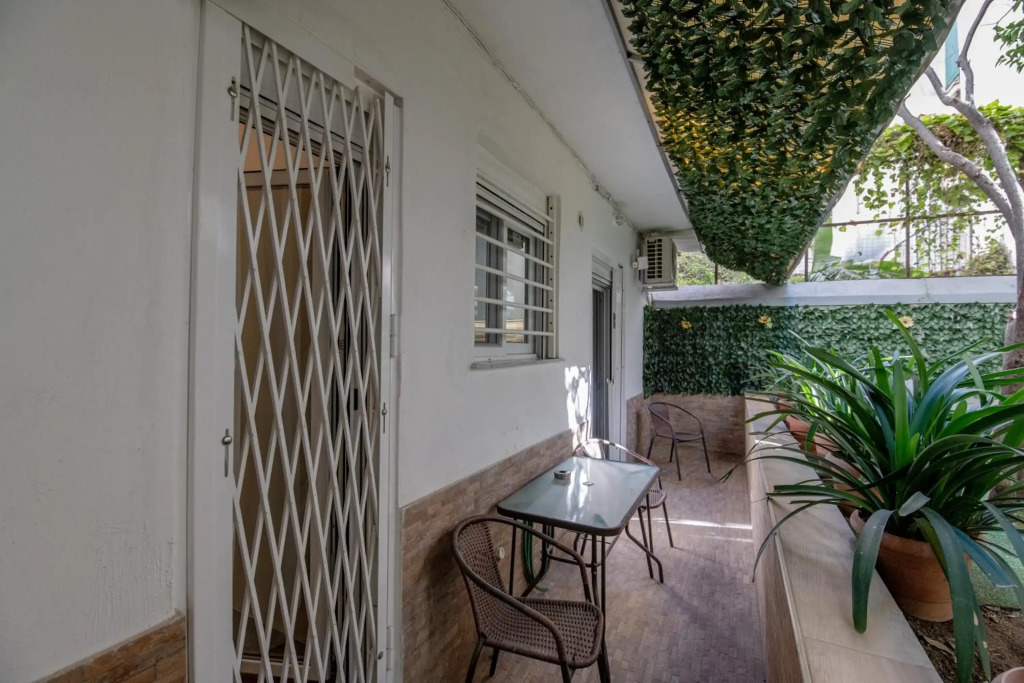 Kallithea Garden Flat