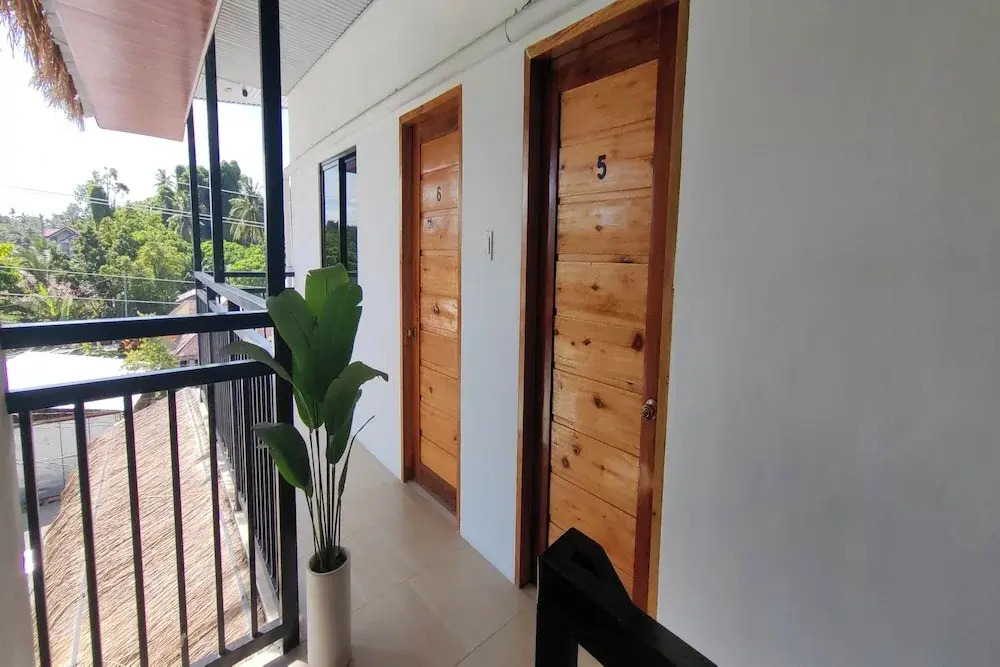 Evas Guest House