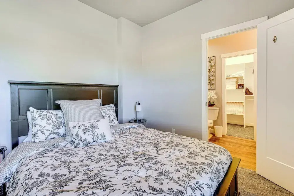 Room to Work + Relax! SLC Townhome w/ Office, Yard