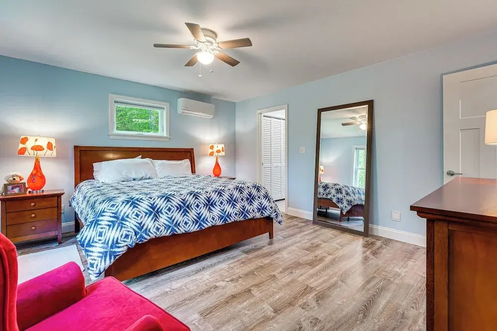 Near Hiking Trails & Ski Resorts: Killington Home!