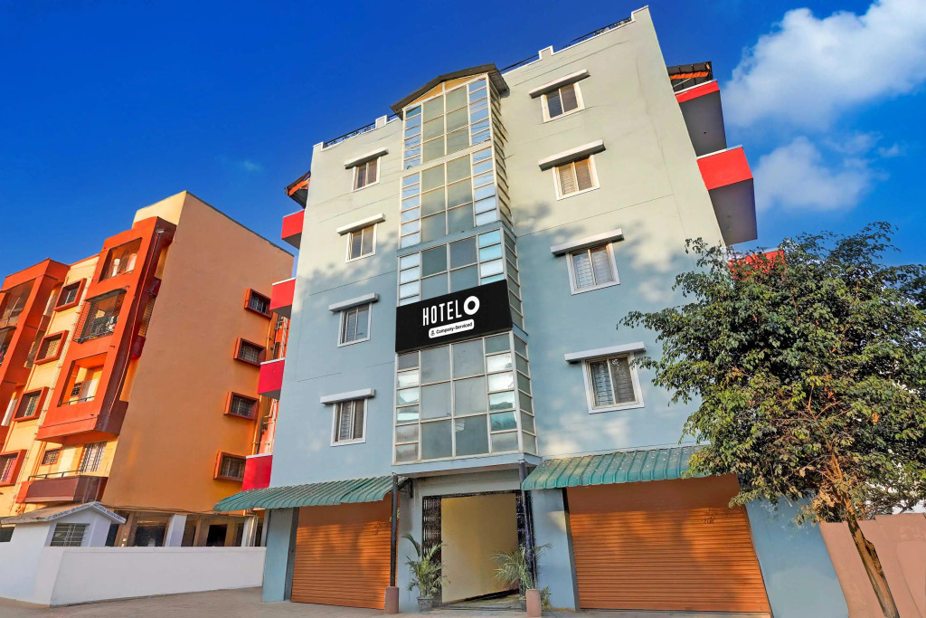 Townhouse Bommasandra Metro Station